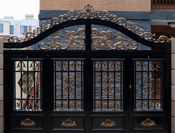 鋁藝別墅大門(mén)日常的各種維護(hù) 鋁藝別墅大門(mén)日常的各種維護(hù)